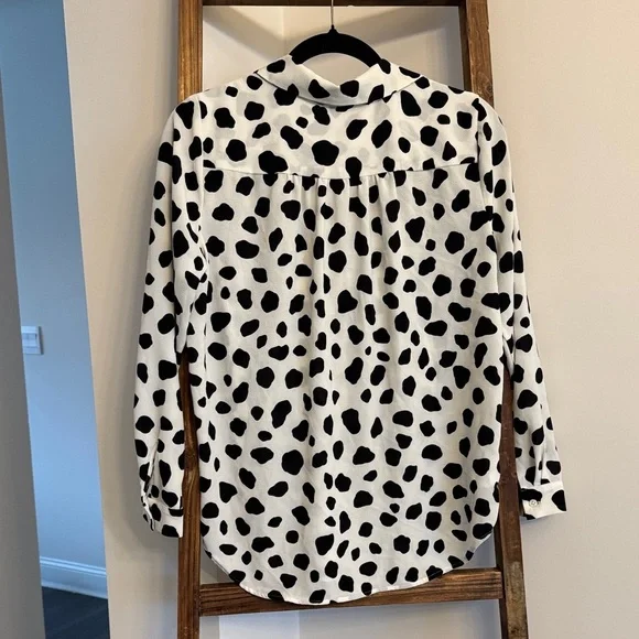 Ann Taylor Black and White Spotted Button Down Shirt - Picture 3 of 4